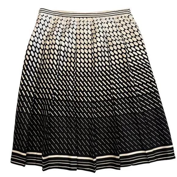Beautiful! Ann Taylor Black & Cream Abstract Print A-Line Skirt Size 4 - Picture 2 of 8